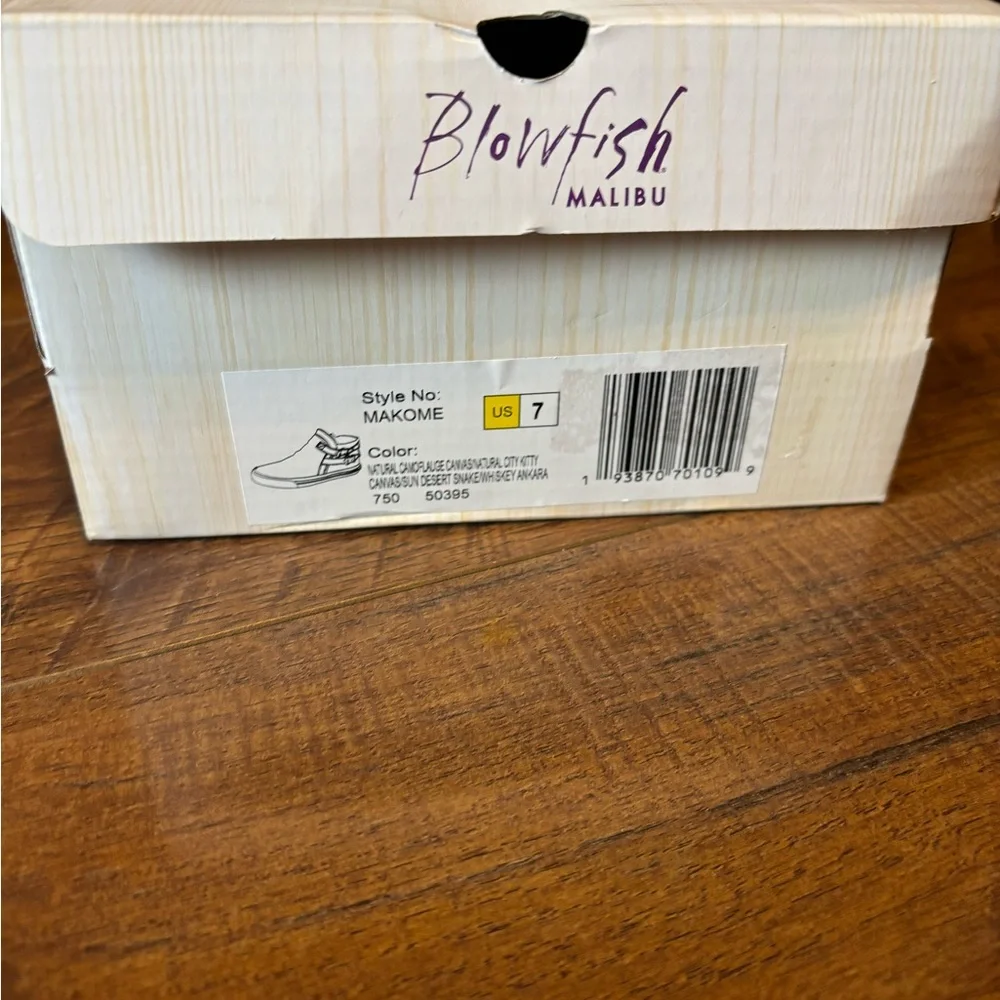 Worn once* Blowfish Makome Sneakers Size 7 - Picture 3 of 6